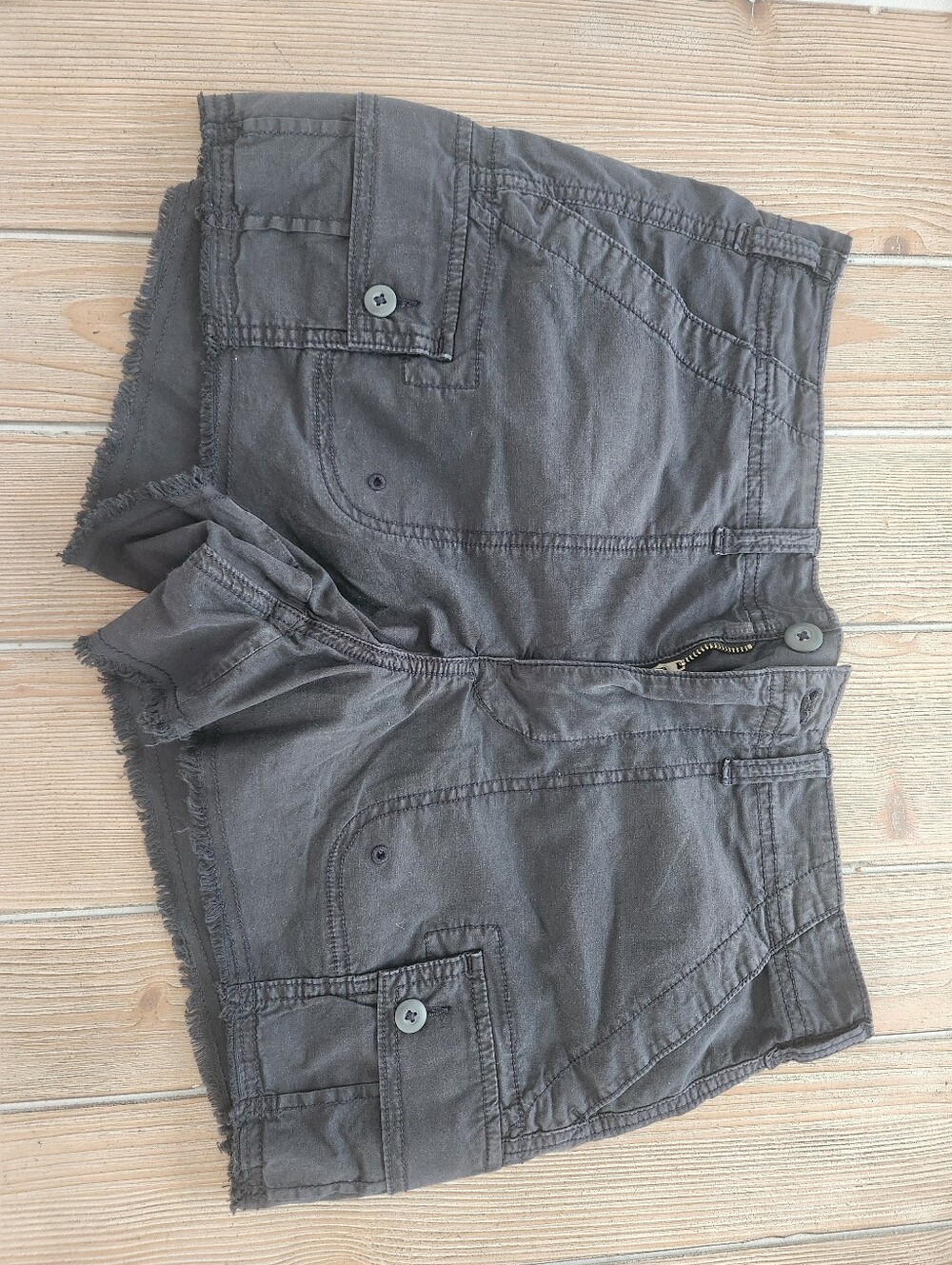 American Eagle Woman's Black 90s Boyfriens Shorts - NWT